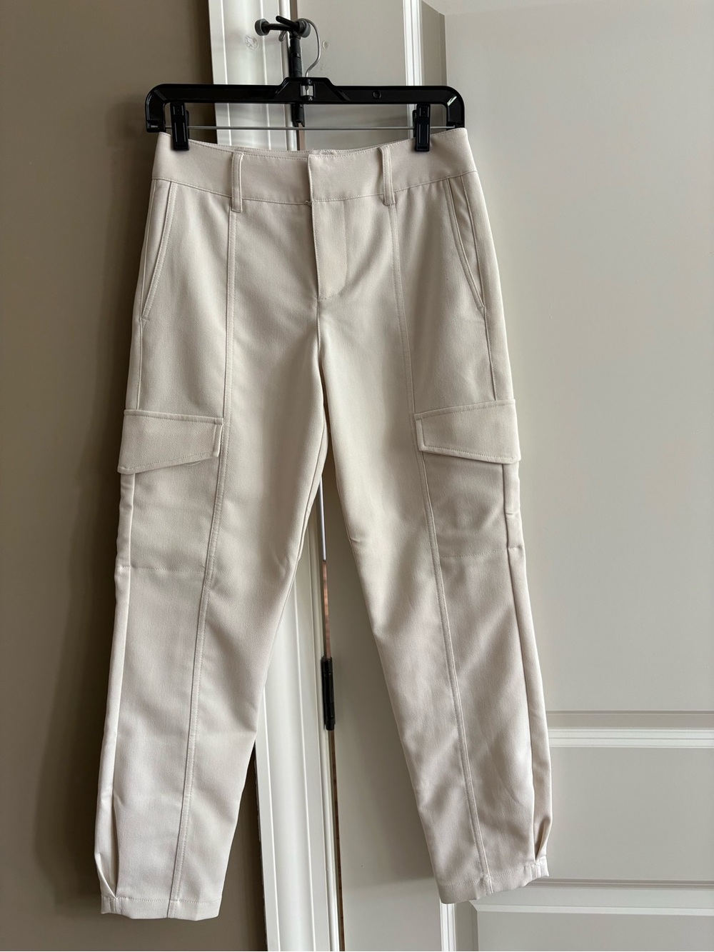 Sanctuary off white dressy cargo pants